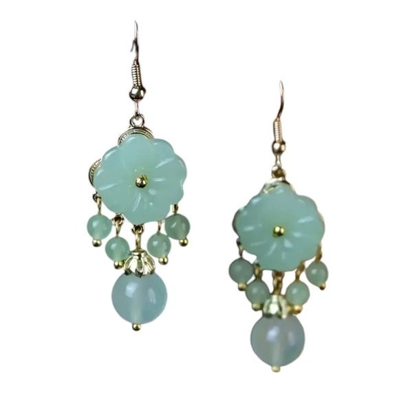 New Boho Faux Jade flower earrings - Picture 3 of 5